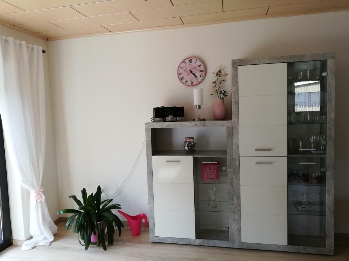 Ferienwohnung An Der Lay Wohnung 2 Bach  Εξωτερικό φωτογραφία